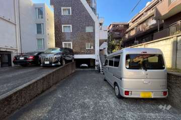 敷地内駐車場（屋外平面式、屋内平面式）