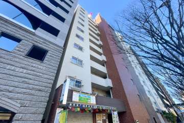 四谷坂町永谷マンションの外観（東側から）