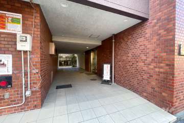 エントランスアプローチ　