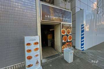 敷地内の店舗