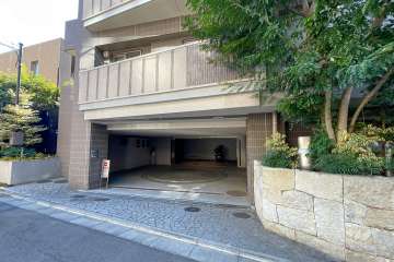 駐車場の出入り口・敷地内駐車場（屋内機械式）