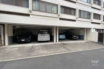 敷地内駐車場（屋内平面式）