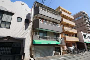 ラビアンヌコーポの外観（南西側から）