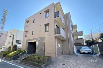 プリンスハイツ市ヶ谷の外観（北側から）