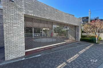 駐車場出入口（リングシャッター付き）