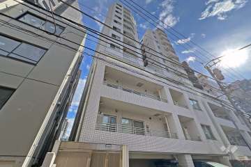 ブランズ市谷田町の外観（北側から）