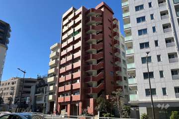 薬王寺ニューハイツの外観（東側から）