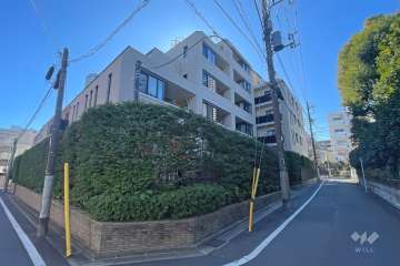 ザヒルズ市谷薬王寺の外観（北西側から）