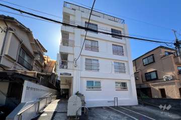 市谷台マンションの外観（北東側から）