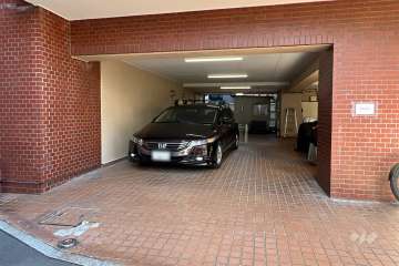 敷地内駐車場（屋内平面式）