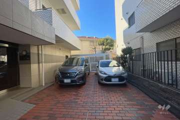 敷地内駐車場（屋外平面式）