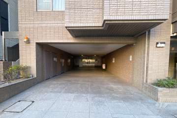 駐車場の出入り口