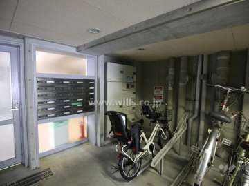 共用ポストと宅配ボックス