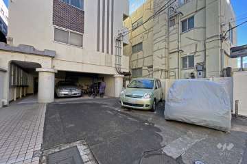 敷地内駐車場（屋外平面式）