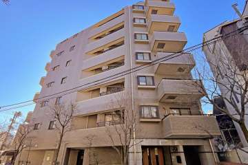 エス・バイ・エルマンション信濃町の外観（北西側から）