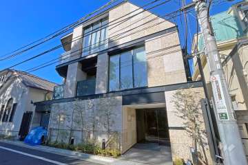 オープンレジデンシア四谷の外観（北東側から）