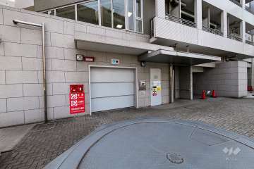 敷地内駐車場（屋内機械式）