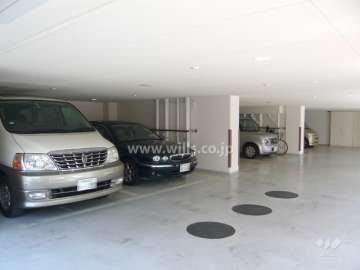 敷地内駐車場（屋内平面式）