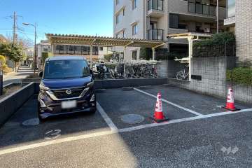 敷地内駐車場（屋外平面式）　