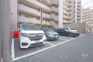 敷地内駐車場（屋外平面式）