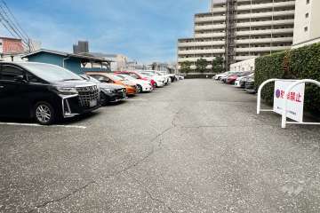 敷地内駐車場（屋外平面式）