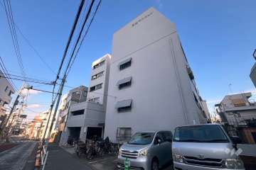 落合三生マンションの外観（南西側から）