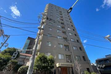 ザ・パームス東中野2の外観（南東側から）