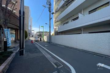 敷地南東側の前面道路