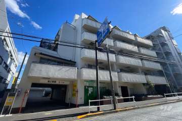 朝日落合マンションの外観（西北側から）