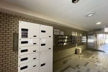 宅配ボックスと共用ポスト