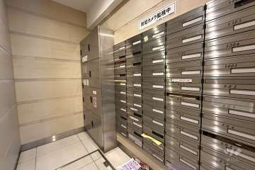 宅配ボックスと共用ポスト