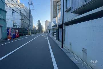 敷地北側の前面道路　