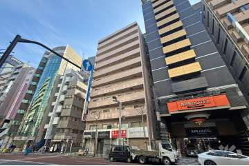 サニープラザ新宿御苑の外観（北西側から）