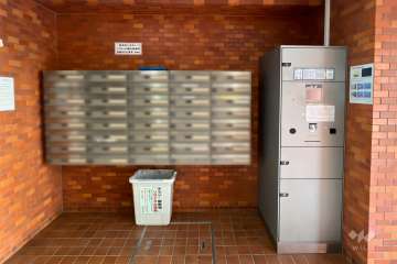 宅配ボックスと共用ポスト