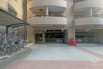 敷地内駐車場（屋内機械式）