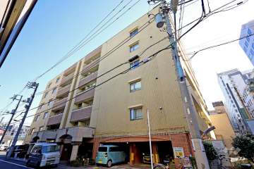 デュオスカーラ新宿の外観（北西側から）