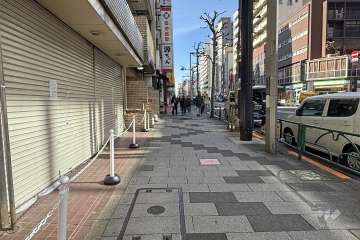 敷地北東側の前面道路