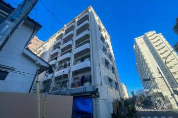 戸山センチュリーの外観（南東側から）