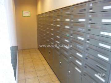 宅配ボックスと共用ポスト