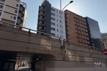 レジェンド新宿の外観（北東側から）