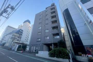 エクセルシオール新宿の外観（北西側から）