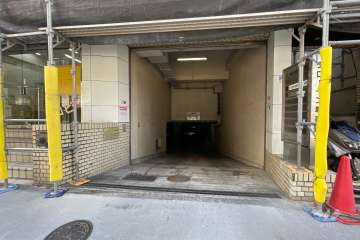 駐車場の出入り口　