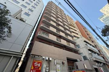 シルバーマンション新宿の外観（南東側から）