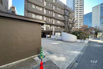 駐車場の出入り口