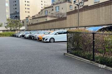 敷地内駐車場（屋外平面式）