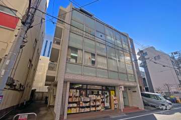 レッツ飯田橋の外観（北東側から）