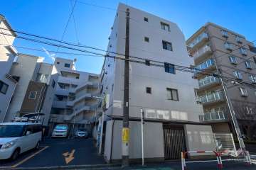ライオンズマンション神楽坂第2の外観（北東側から）