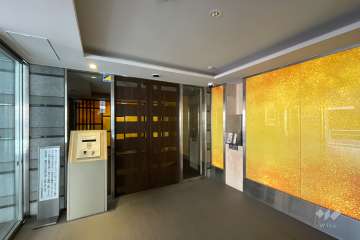 エントランスはオートロック付きです。