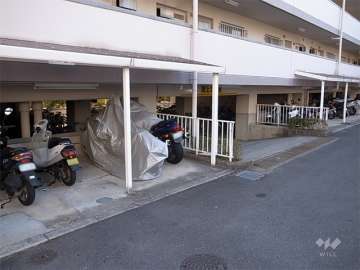 C棟1階にある駐輪場