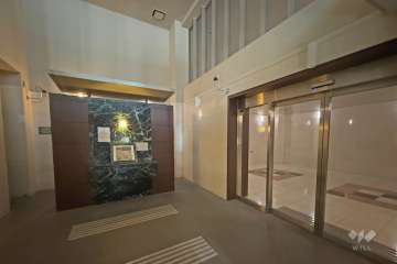 エントランスはオートロック付きです。